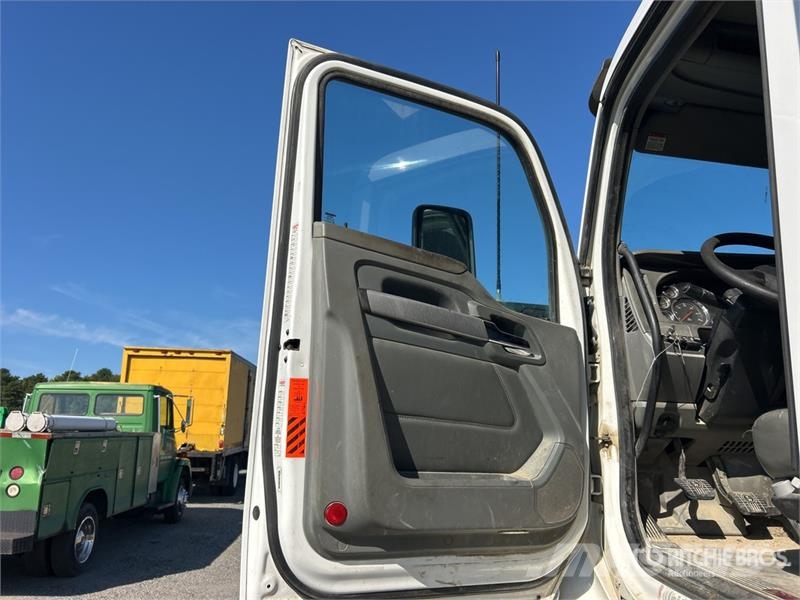 Kenworth T880 ダンプ