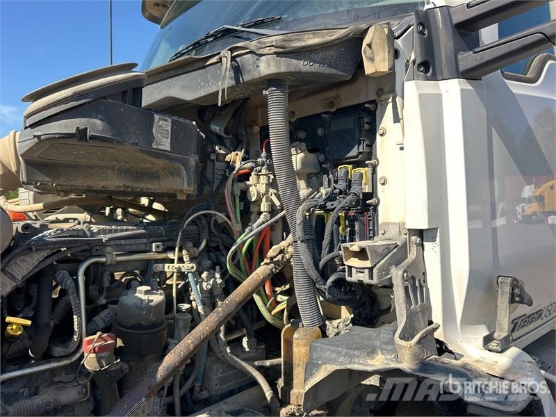 Kenworth T880 ダンプ