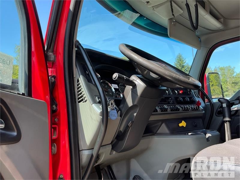 Kenworth T880 شاحنات قلابة