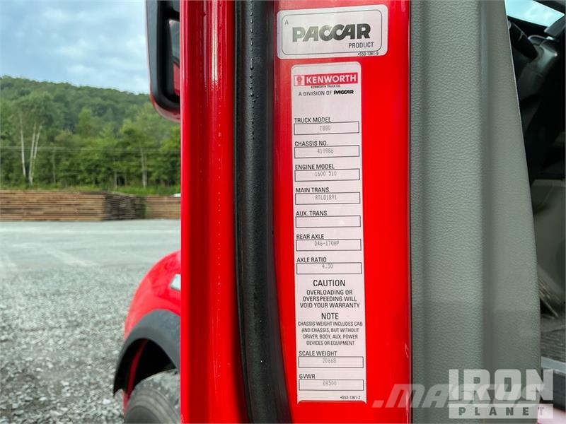 Kenworth T880 شاحنات لوادر