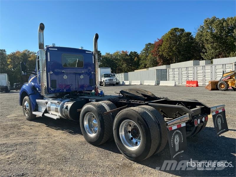Kenworth T880 Trekkers