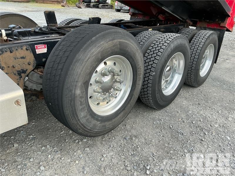 Kenworth T880 شاحنات قلابة
