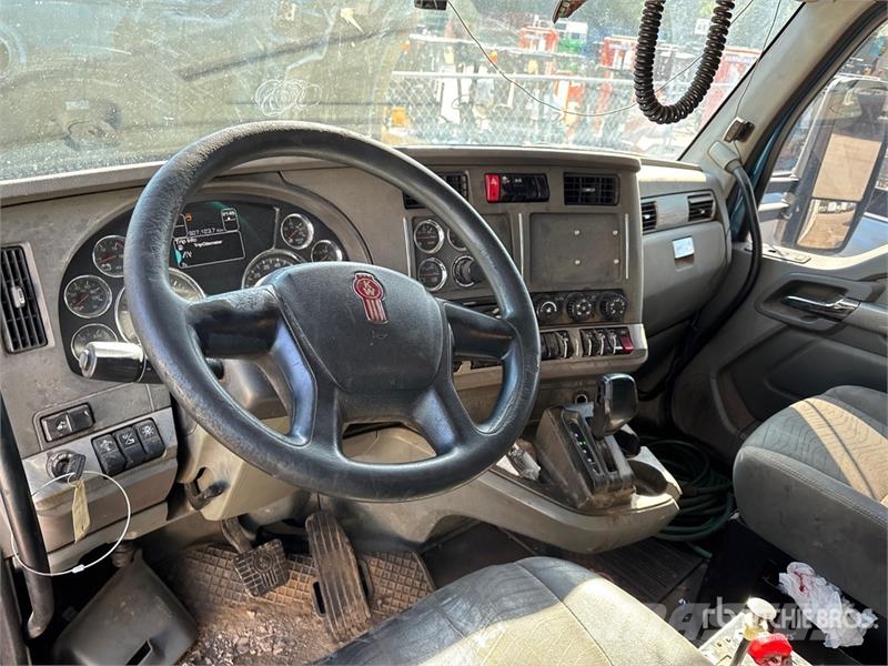 Kenworth T880 Tipper trucks
