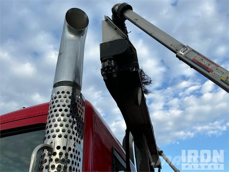 Kenworth T880 شاحنات لوادر