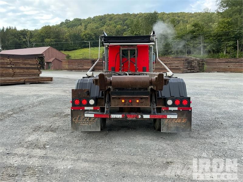 Kenworth T880 شاحنات لوادر