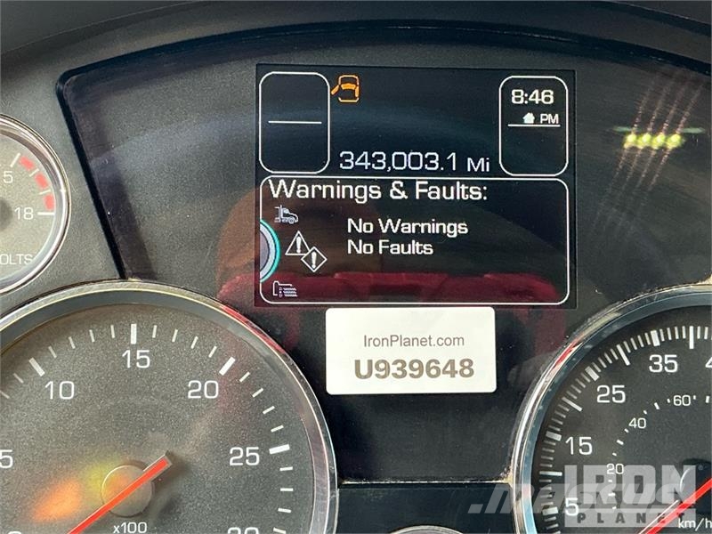 Kenworth T880 شاحنات قلابة