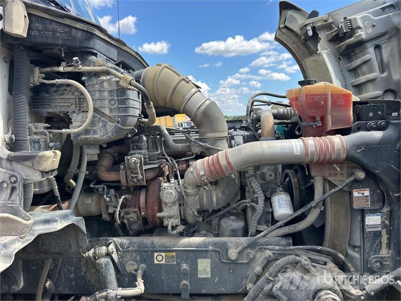 Kenworth T880 傾卸式卡車
