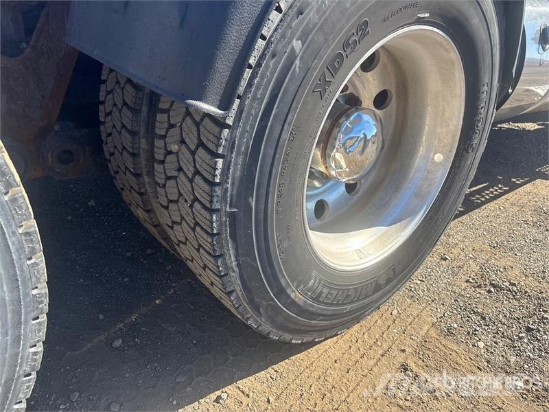 Kenworth T880 Trekkers