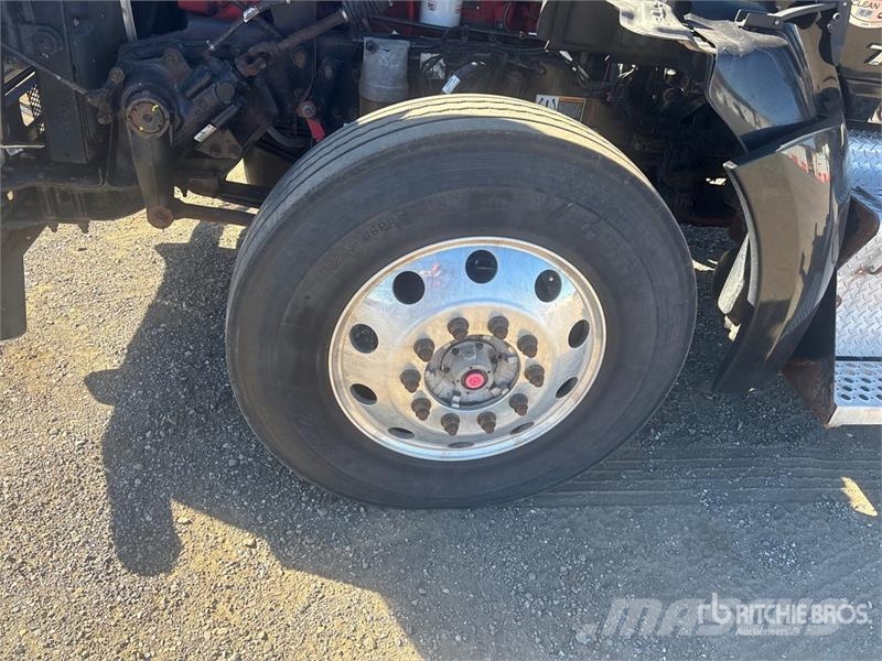 Kenworth T880 Trekkers