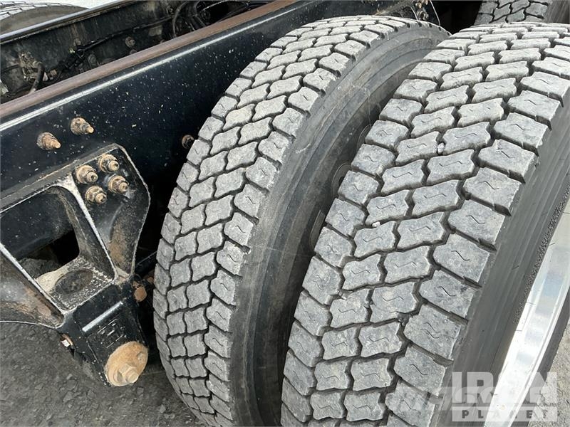 Kenworth T880 شاحنات قلابة