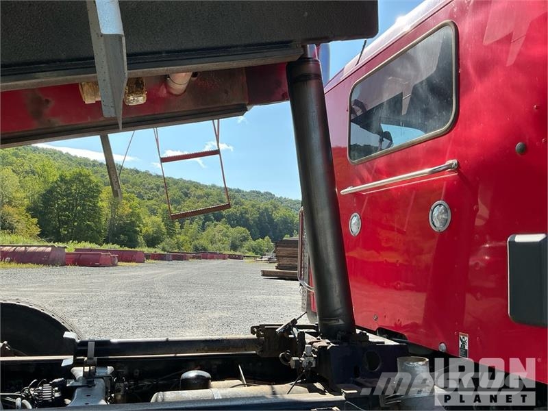 Kenworth T880 شاحنات قلابة