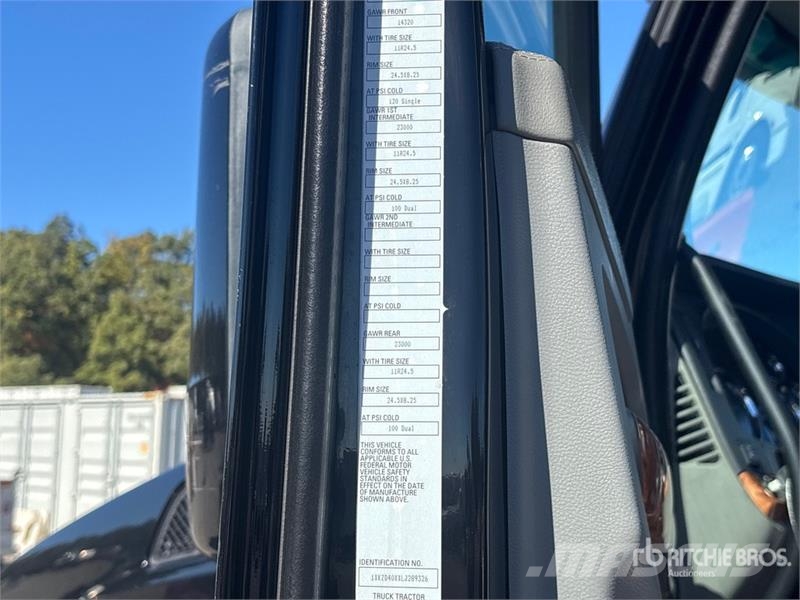 Kenworth T880 Trekkers