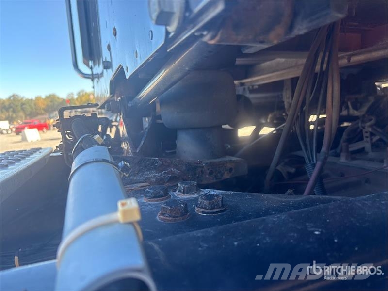 Kenworth T880 Trekkers
