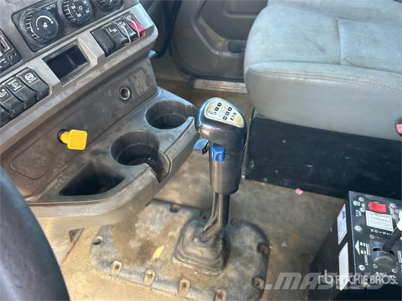 Kenworth T880 ダンプ