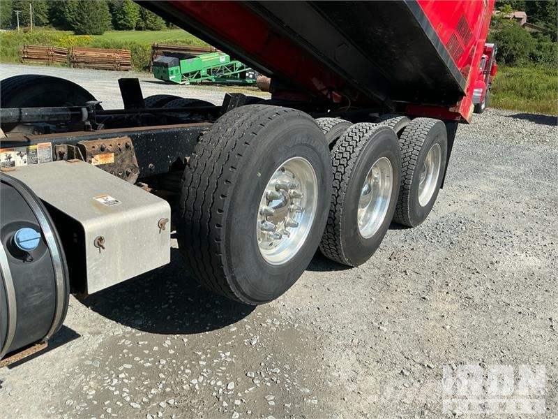 Kenworth T880 شاحنات قلابة