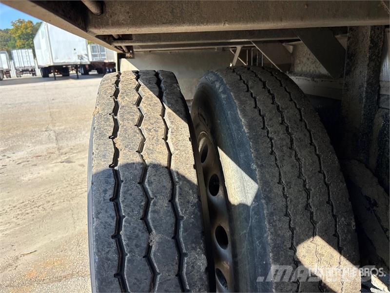 Kenworth T880 Tipper trucks