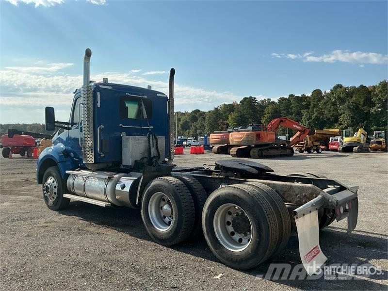 Kenworth T880 Vlačilci