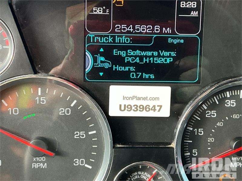 Kenworth T880 شاحنات قلابة