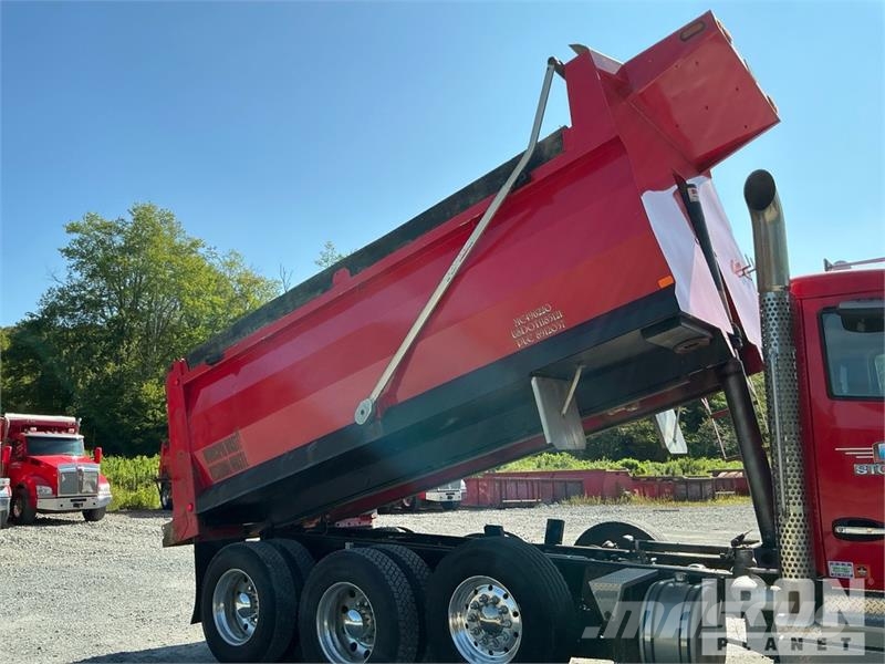 Kenworth T880 شاحنات قلابة