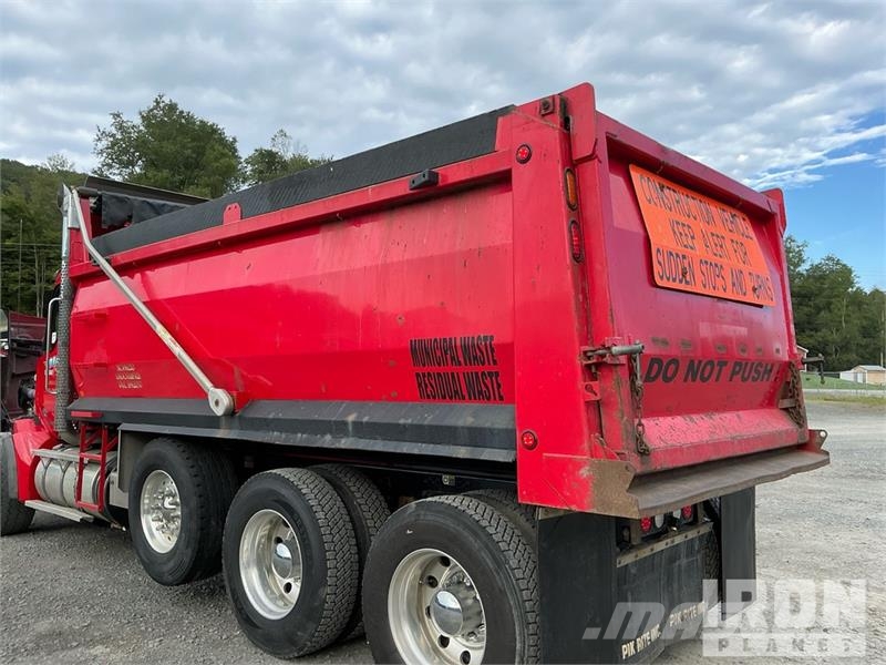 Kenworth T880 شاحنات قلابة