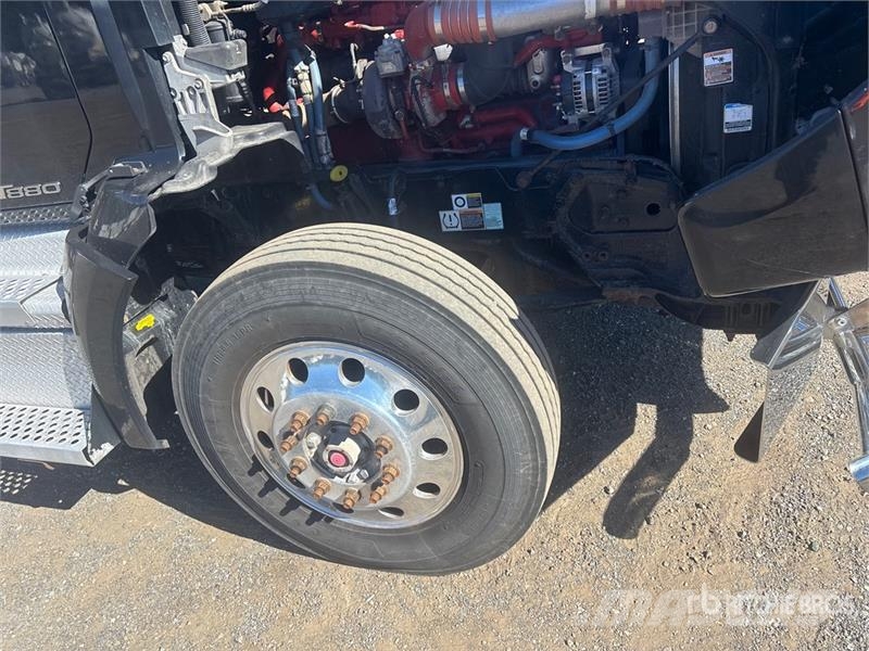Kenworth T880 Trekkers