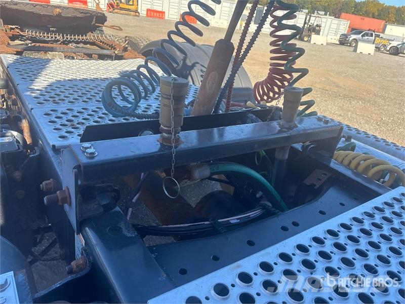 Kenworth T880 Trekkers
