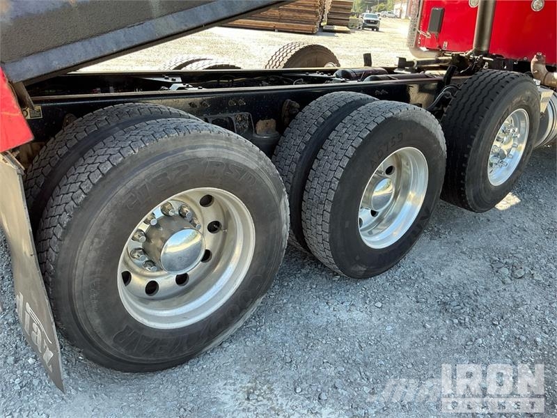 Kenworth T880 شاحنات قلابة