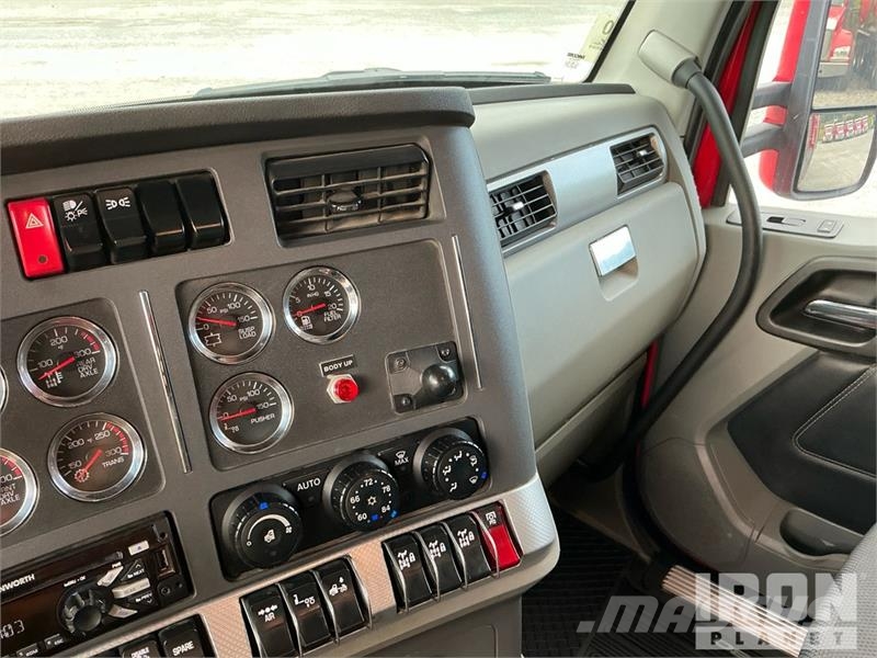 Kenworth T880 شاحنات قلابة