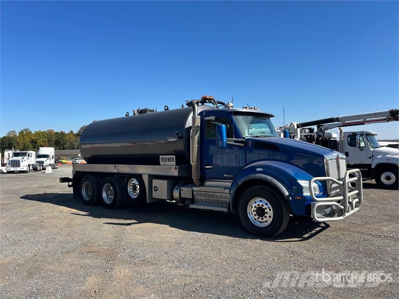 Kenworth T880 8x4 Tanker Truck Automobilinės cisternos