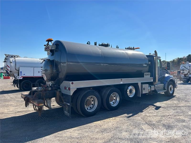 Kenworth T880 8x4 Tanker Truck Automobilinės cisternos