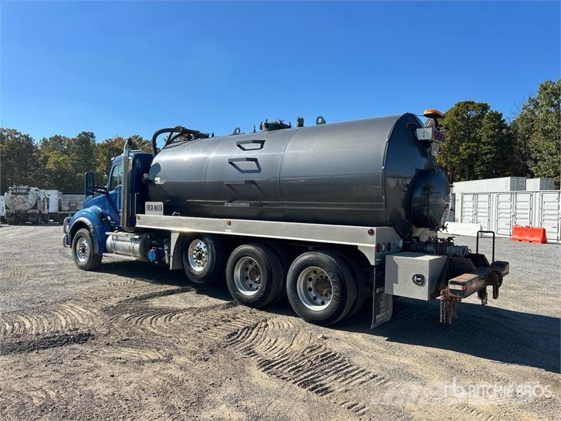 Kenworth T880 8x4 Tanker Truck Automobilinės cisternos