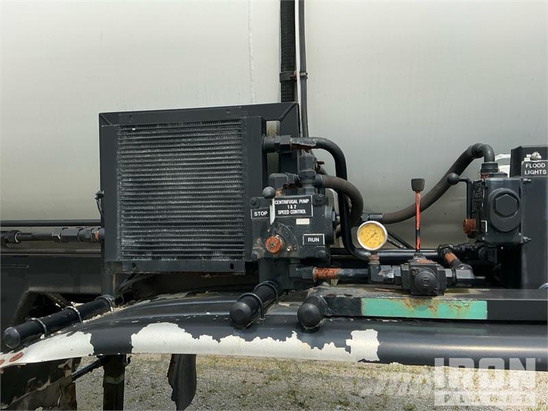 Keystone LGT2 5000 gal T/A Tanker Trailer Цистерна