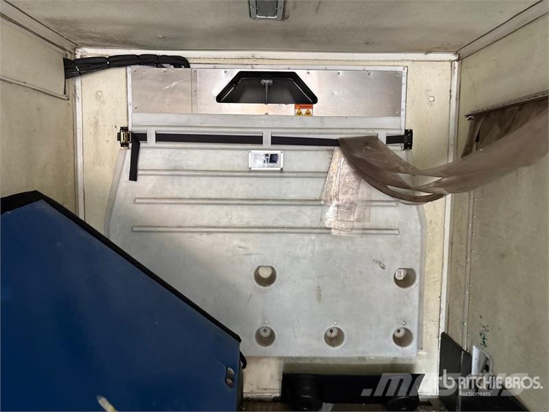 Kidron 28RTPGASEW96SP 28 ft x 102 in S/A Refrigerated Tra Külmikpoolhaagised