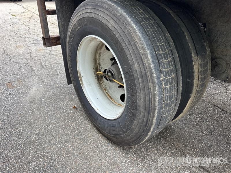 Kidron 28RTPGASEW96SP 28 ft x 102 in S/A Refrigerated Tra Temperature controlled semi-trailers