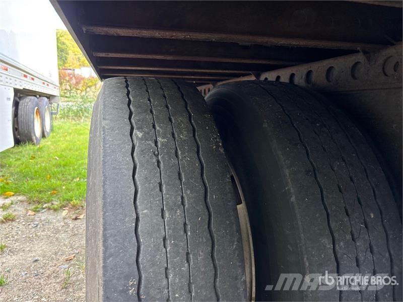 Kidron 32RTGASEW 32 ft x 102 in T/A Refrigerated Trailer Poluprikolice hladnjače