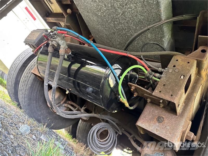 Kidron 32RTGASEW 32 ft x 102 in T/A Refrigerated Trailer Полуприцепы-рефрижераторы