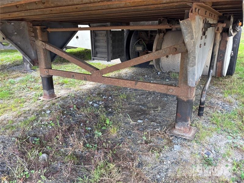 Kidron 32RTGASEW 32 ft x 102 in T/A Refrigerated Trailer Poluprikolice hladnjače