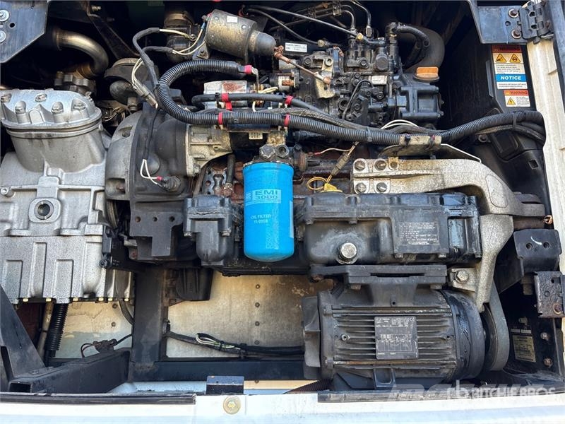 Kidron 36RTPGASEW96SP 36 ft x 102 in T/A Refrigerated Tra 控溫式半拖車