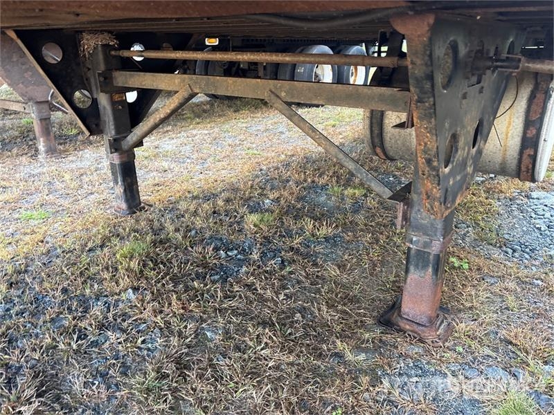 Kidron 48RTPGASEW102SP 48 ft x 102 in T/A Refrigerated Tr Temperature controlled semi-trailers