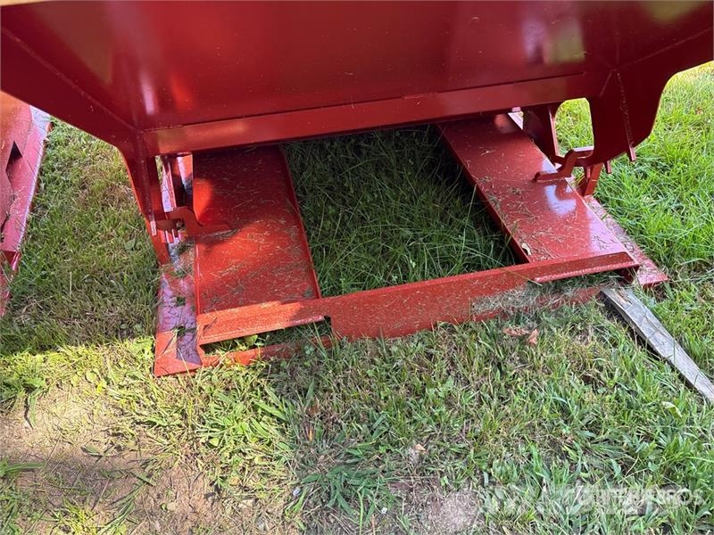  Kit Containers 2YFT-SDH 5 ft 3 in 2 cyd Self-Dumpi Dėžės ir piltuvai