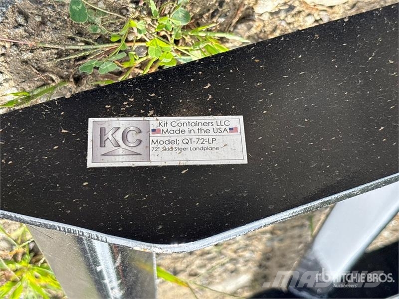  Kit Containers QT-72-LP 72 in Skid Steer Landplane Sleepeggen