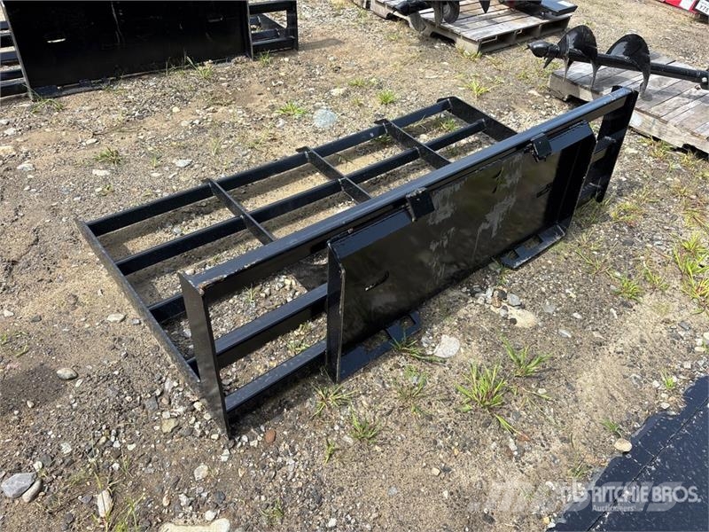  Kit Containers QT-72-LP 72 in Skid Steer Landplane Sleepeggen