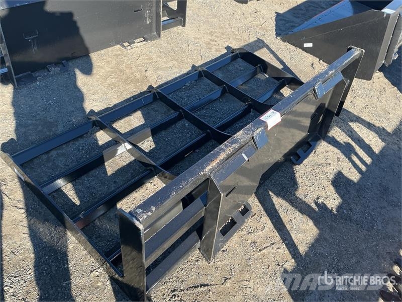  Kit Containers QT-LP 72 in Skid Steer Landplane 土掻き機