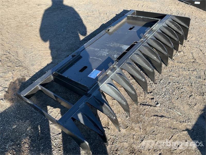  Kit Containers QT-RR-70 70 in Skid Steer Root Rake Rastrilladoras y rastrilladoras giratorias