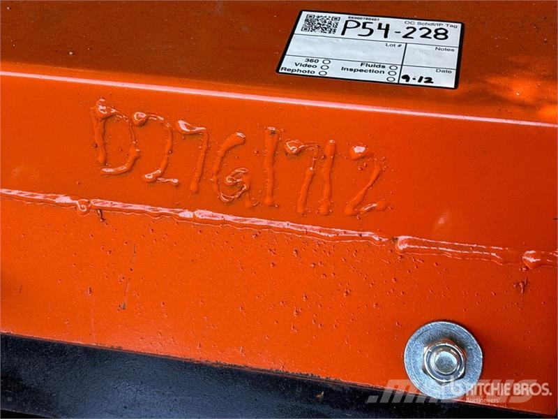  Kit Containers QT-SP-10-23-PB 120 in Skid Steer Sn Снежные отвалы и плуги