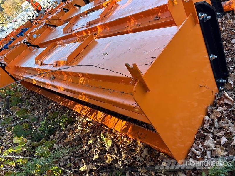 Kit Containers QT-SP-10-23-PB-SB 144 in Skid Steer Snow blades and plows