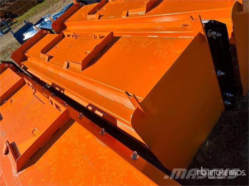 Kit Containers QT-SP-10-23-PB-SB 120 in Skid Steer Snežne daske i plugovi