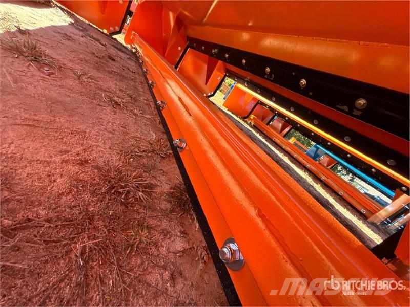 Kit Containers QT-SP-10-23-PB-SB 120 in Skid Steer Snežne daske i plugovi
