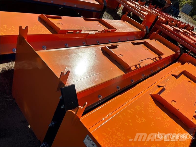 Kit Containers QT-SP-10-23-PB-SB 120 in Skid Steer Snežne daske i plugovi