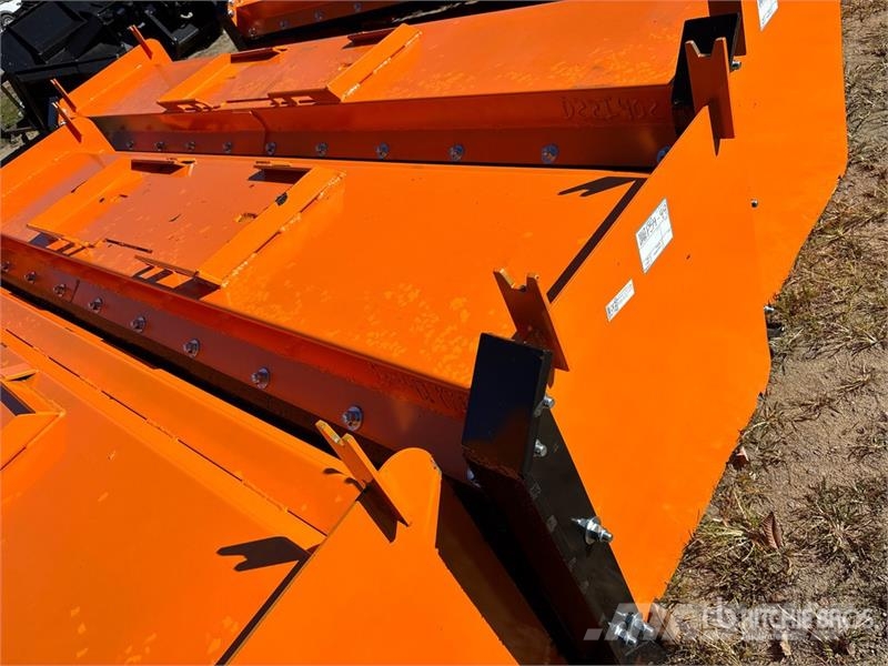Kit Containers QT-SP-10-23-PB-SB 120 in Skid Steer Snežne daske i plugovi